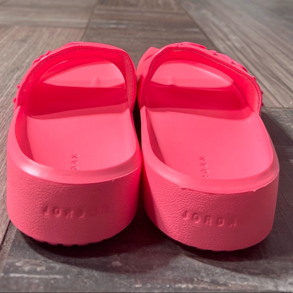 Jordan Nola Slides Size 7 - image 5